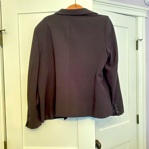 🔥2/$20🔥 Cleo classic black blazer - Picture 2 of 2